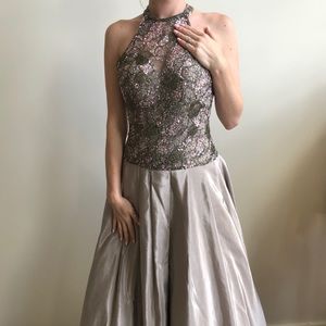 Formal/Bridesmaid/Prom Gown